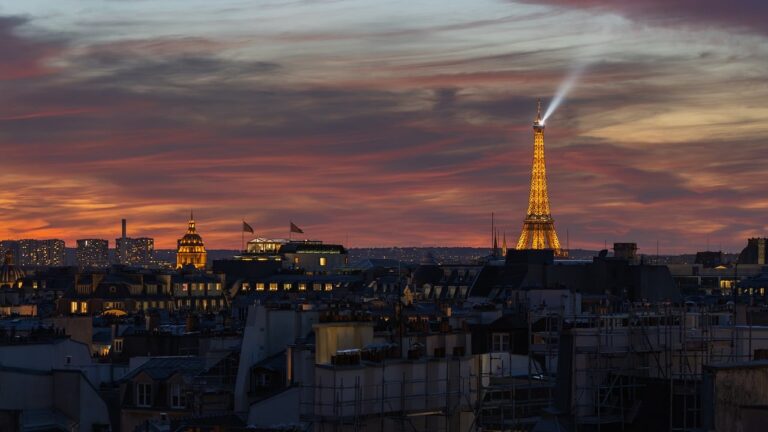 sunset, buildings, eiffel tower-8327637.jpg