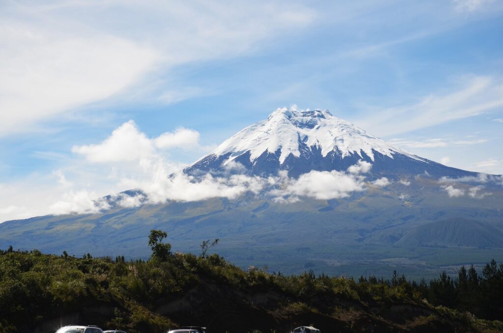 cotopaxi, nevado, volcano-2702566.jpg